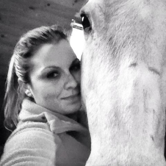 🌺🦄Meet your posher, KRISTIN!🦄🌺 - Picture 8 of 8